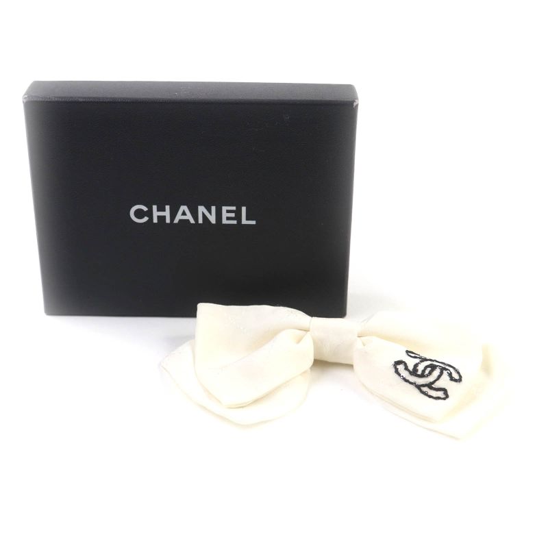CHANEL 25C Aaa730 2025 Cruise Silk Coco Embroidered Ribbon Barrette With