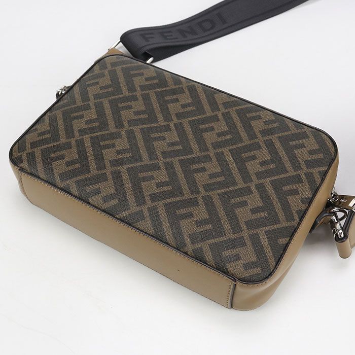 Fendi Camera Case Diagonal 7m0286 AJF8 Crossbody Shoulder Bag PVC Leather Men's