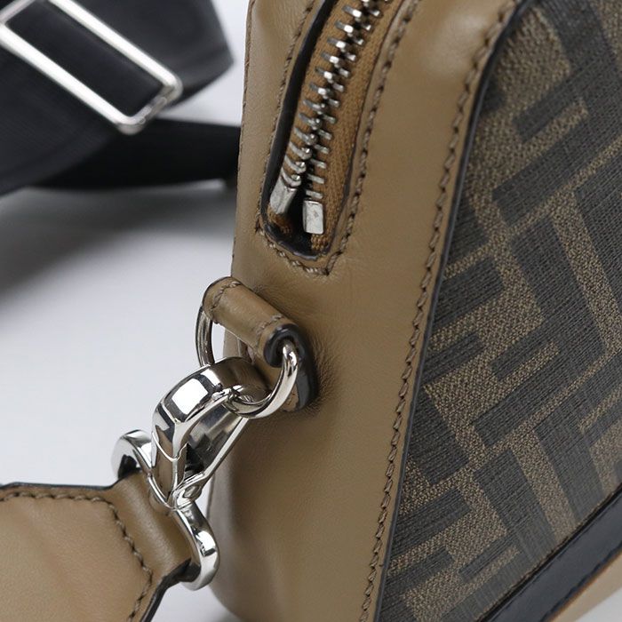 Fendi Camera Case Diagonal 7m0286 AJF8 Crossbody Shoulder Bag PVC Leather Men's