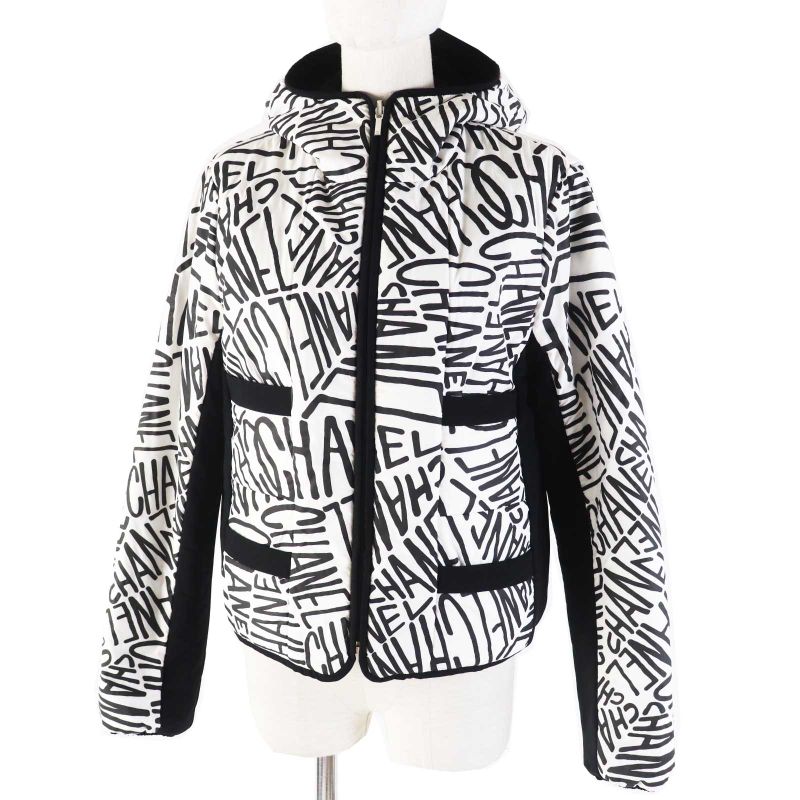 CHANEL P70625 Total Pattern/none Ground Hooded Reversible Down Jacket Black