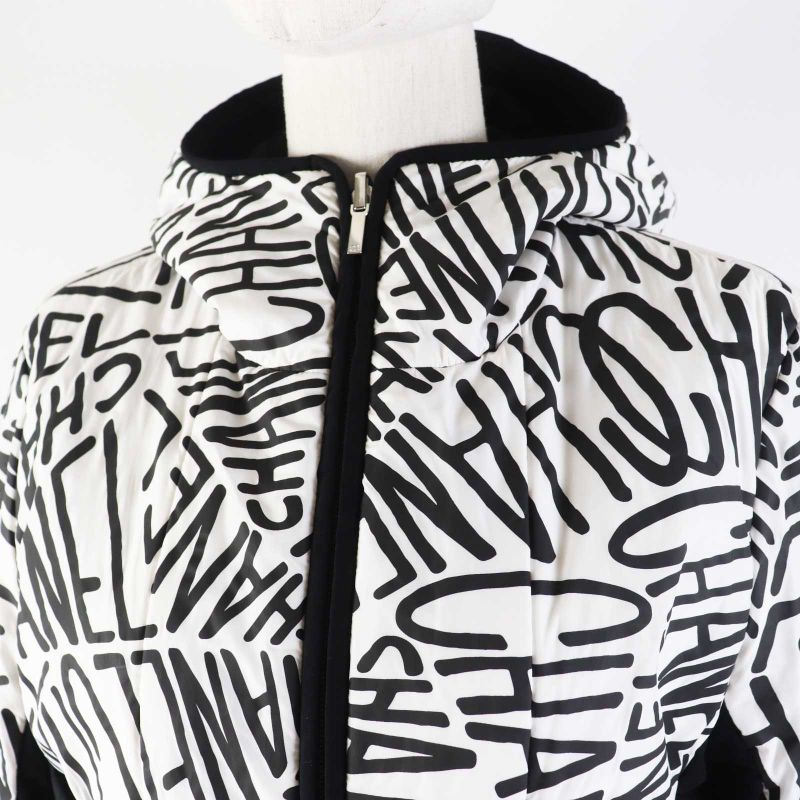 CHANEL P70625 Total Pattern/none Ground Hooded Reversible Down Jacket Black