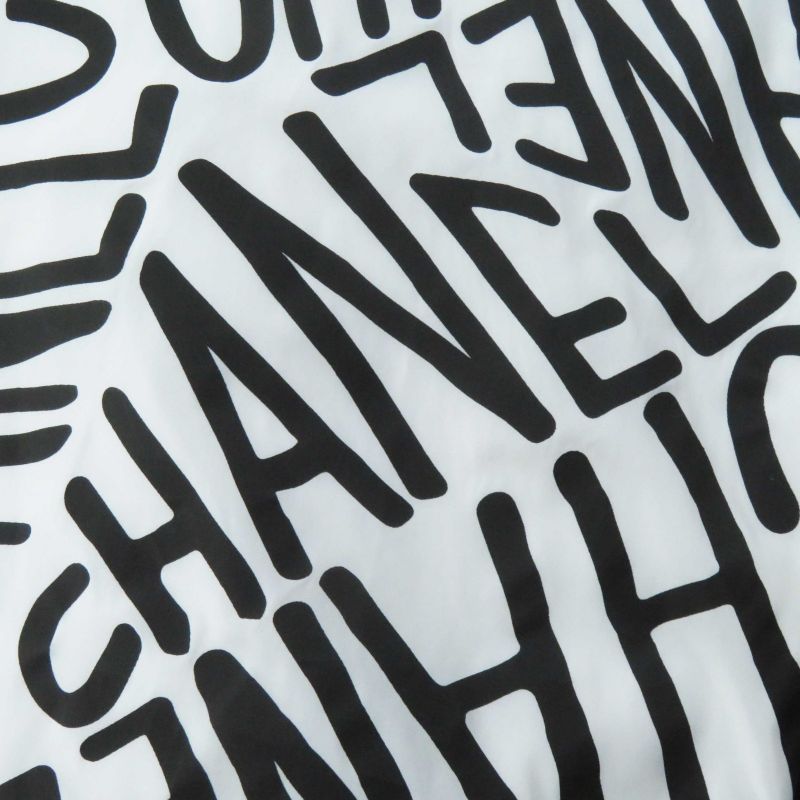 CHANEL P70625 Total Pattern/none Ground Hooded Reversible Down Jacket Black