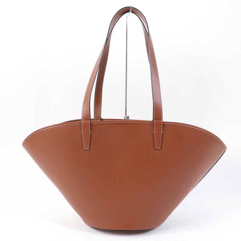 Celine 196953du3.04lu Cuir Triomphe Coufant Medium Tote Bag Tan Smooth Calfskin