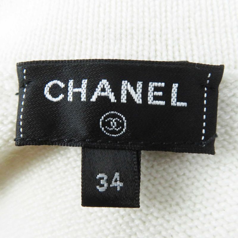 CHANEL P73102 Cashmere Long Sleeve Knit Cardigan With Decorative Coco Mark