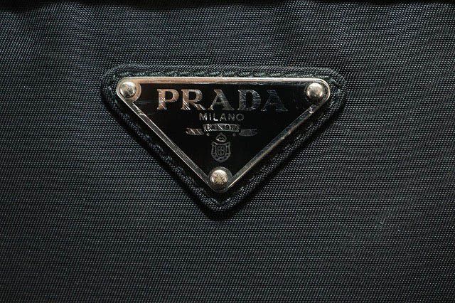 Prada Body Bag Black 2vl005 Waist Bag Nylon Triangle Plate [brand Vintage