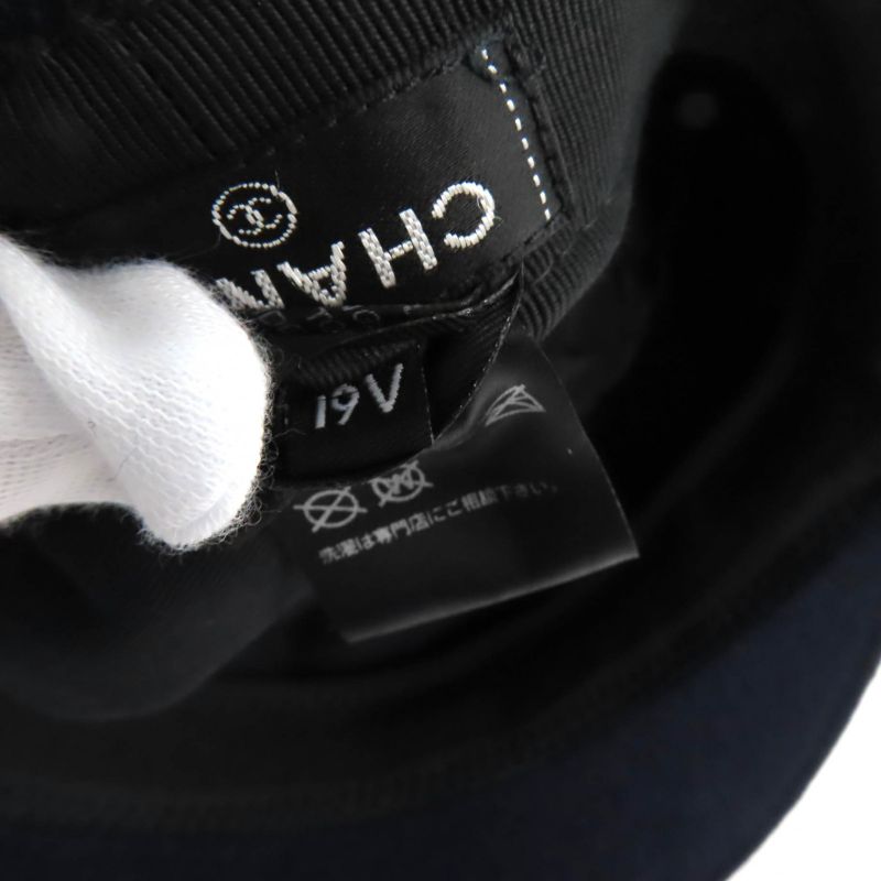 CHANEL 2019 19V 100% Wool With Coco Mark Hardware Knitted Use Hat Casket Navy S