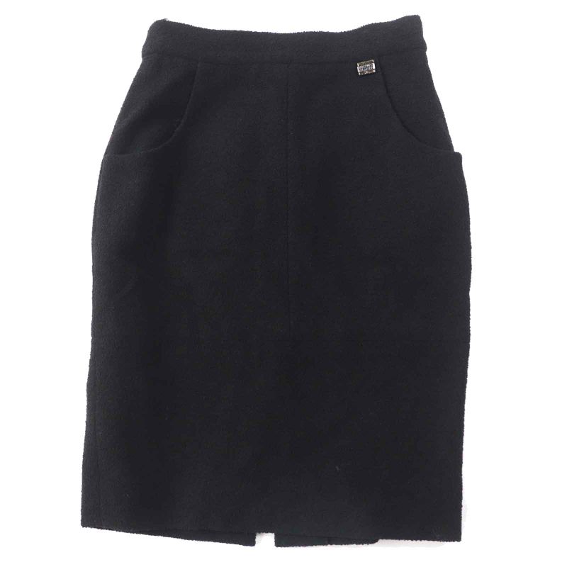 CHANEL P42616/p42872 Wool Nylon With Rhinestone Coco Button And Plate Single