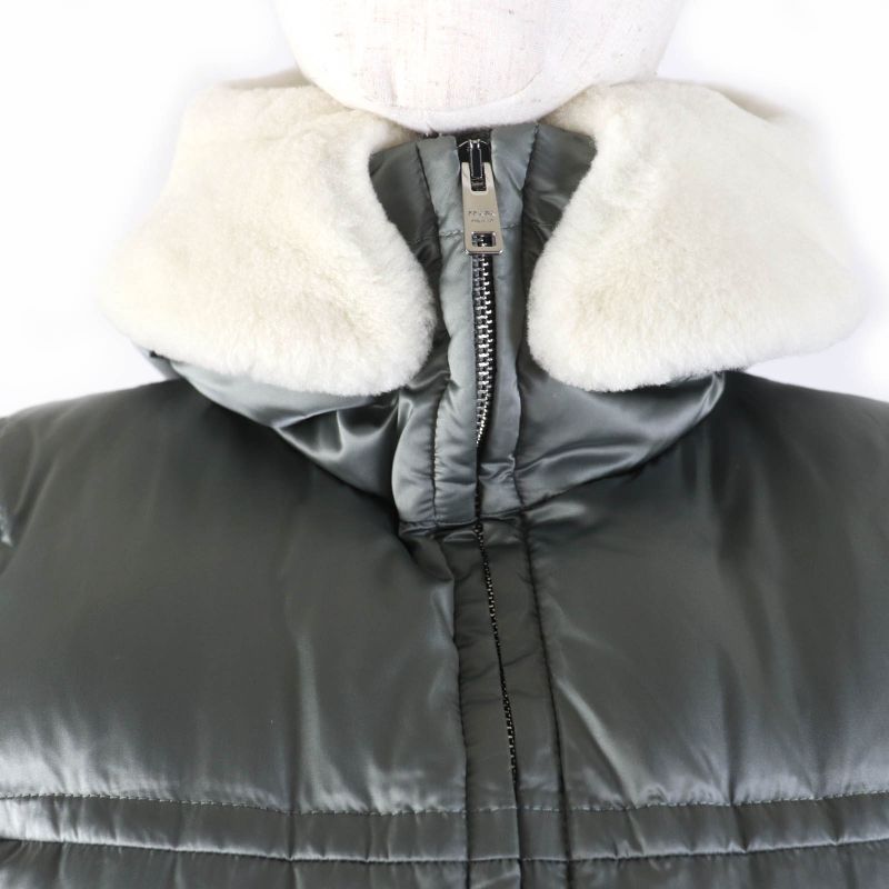 Prada 20AW 29p794 Triangle Logo/triangle Plate Sheepskin Fur Hooded Down Jacket