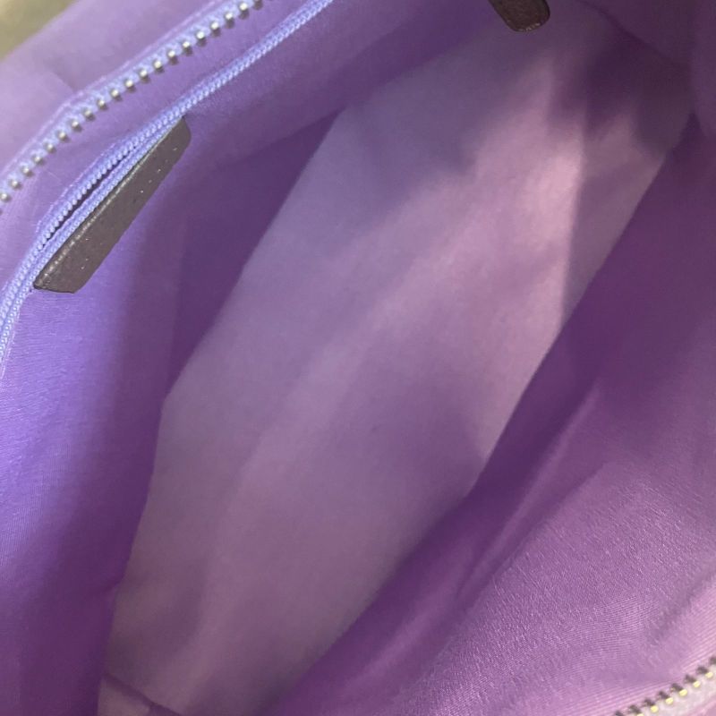 Bvlgari Logomania Handbag : A3206