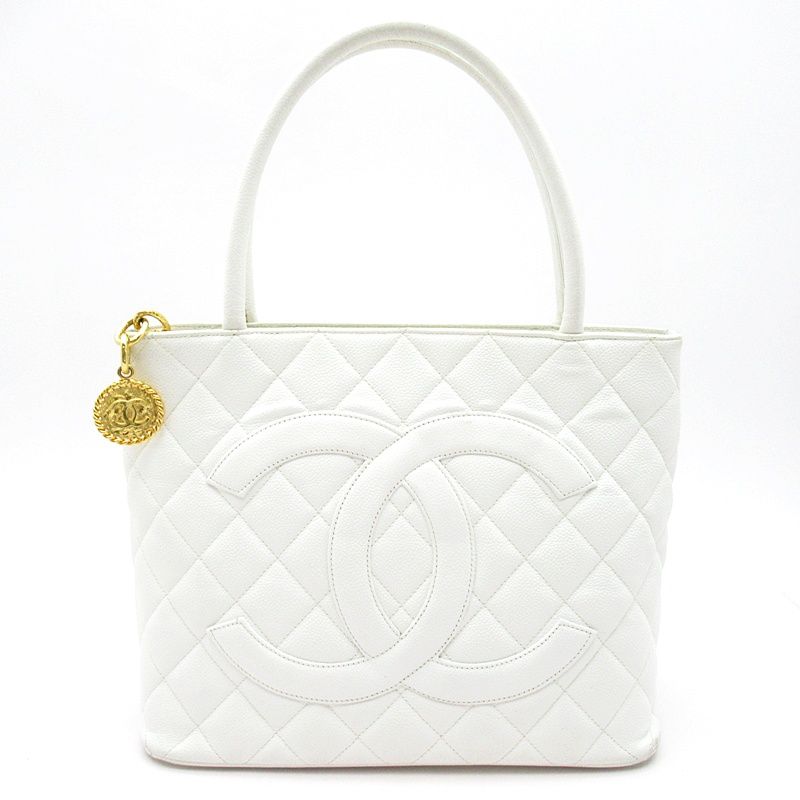 Chanel Reproduction Tote A01804 Caviar Skin Women's Tote Bag White Excellent