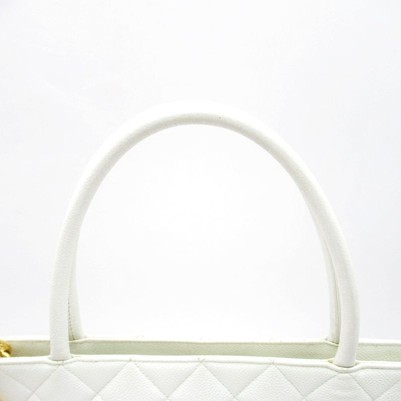 Chanel Reproduction Tote A01804 Caviar Skin Women's Tote Bag White Excellent