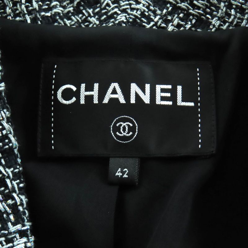 CHANEL P60790 100% Silk Lined Lamé Tweed Single Jacket With Logo Buttons Black