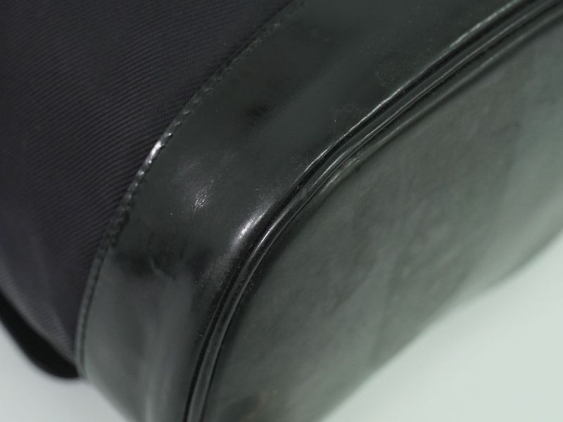 Authentic Gucci Bamboo Drawstring Shoulder Bag Body Bag Nylon Patent Leather