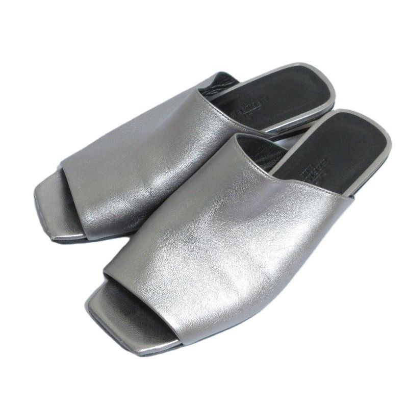 Hermes Idol Leather Mules Size 36 Equivalent to 23cm (9.06in) Silver Color
