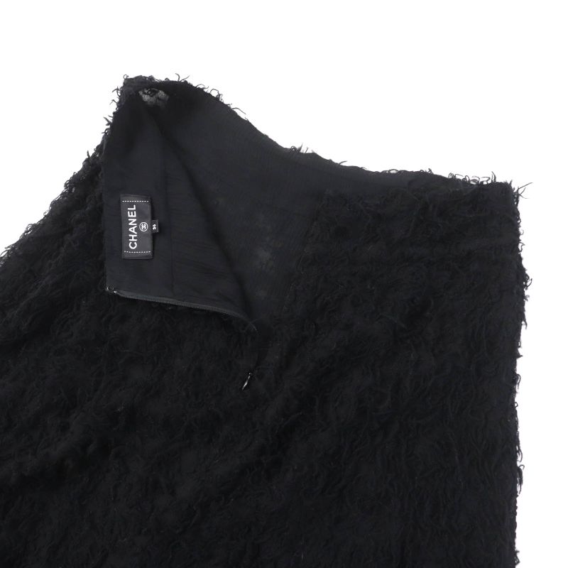 CHANEL 22A P73158 Wool Silk Blend Asymmetrical Skirt With Coco Mark Plate Black