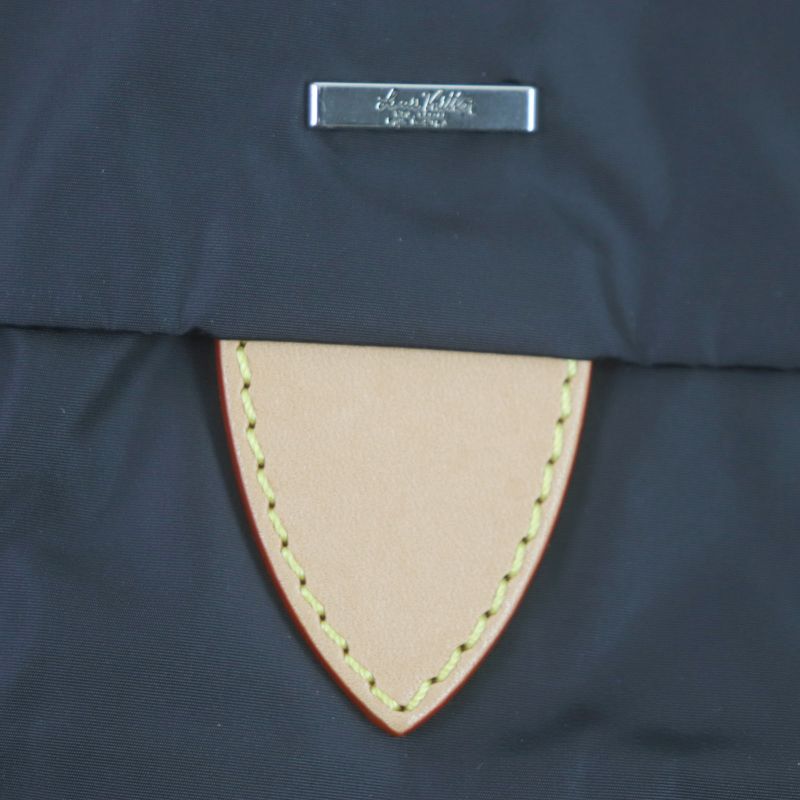 Louis Vuitton 21SS 1a5cwa Staples Edition Nylon Rain Hoodie Blouson Mountain