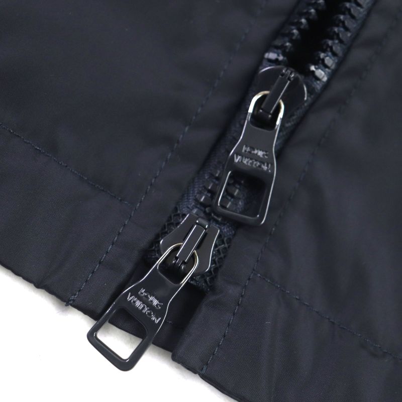 Louis Vuitton 21SS 1a5cwa Staples Edition Nylon Rain Hoodie Blouson Mountain