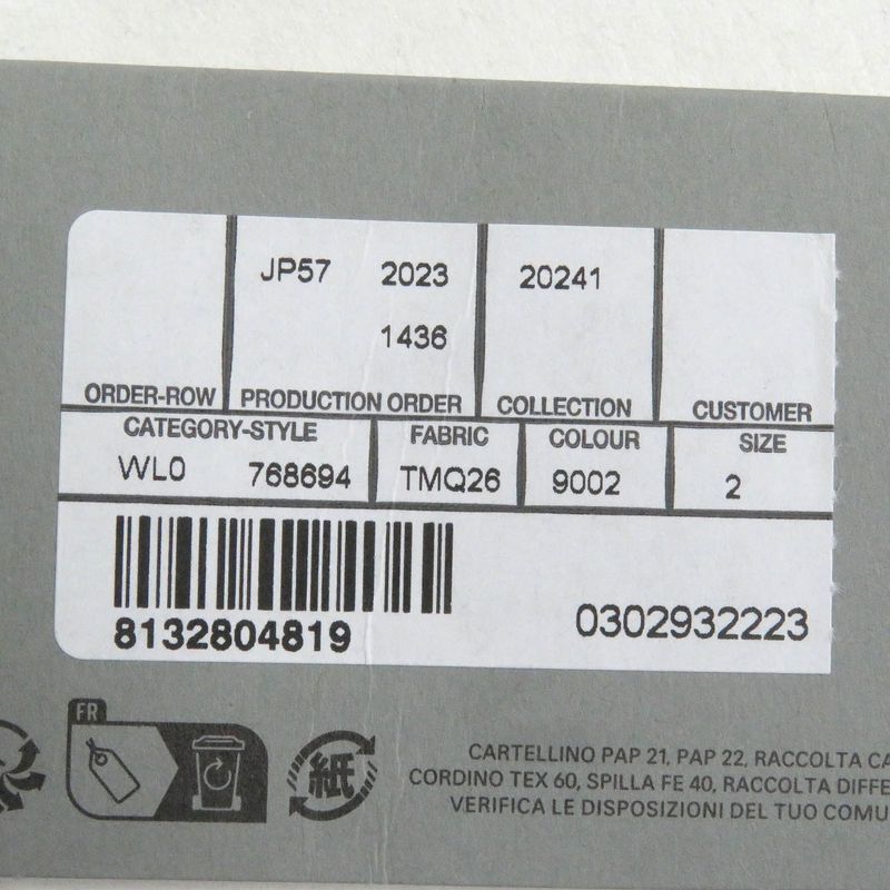 Balenciaga 23AW 768694 Unisex Hooded Boa Fleece Jacket Blouson Jacket Ivory 2