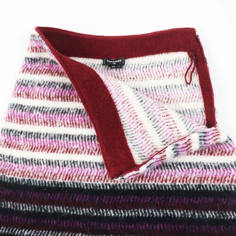 CHANEL 2023 P75769 Cashmere Virgin Wool Long Length Knitted Skirt With Coco