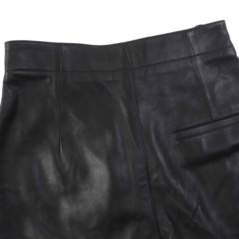 Christian DIOR 045p45al015 Lambleather 100% Silk Wrap Shorts With CD Buckle