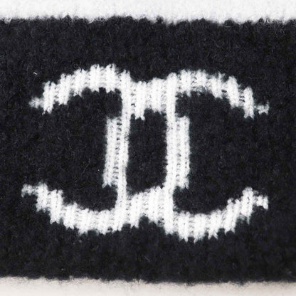 CHANEL Wool Cashmere Coco Mark Bicolor Knit Gloves / Knit Cap 2-piece Set Black