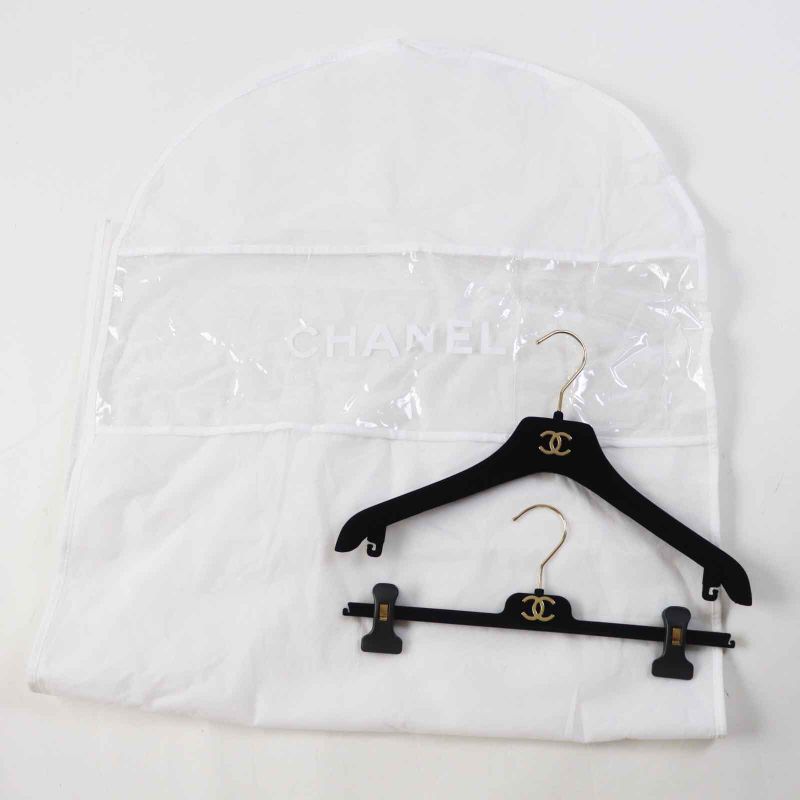 CHANEL 20450 Wool Gold Button Single Color Tweed Setup Red 38 With Hanger And