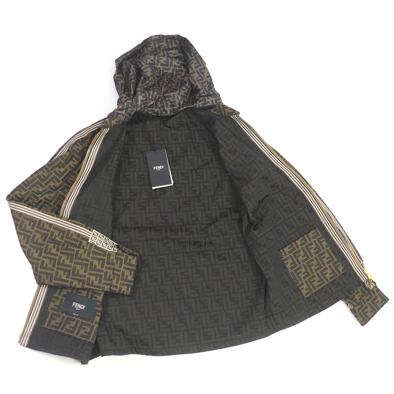 Fendi Fw0956 FF Logo Zucca Logo Tape Hooded Mountain Hoodie Brown 44 Made In
