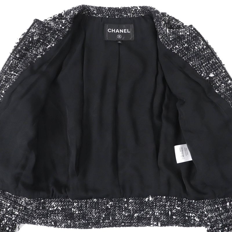 CHANEL P62063 Wool Alpaca Blend Coco Mark Button Ribbon Tweed Collarless Zip-up