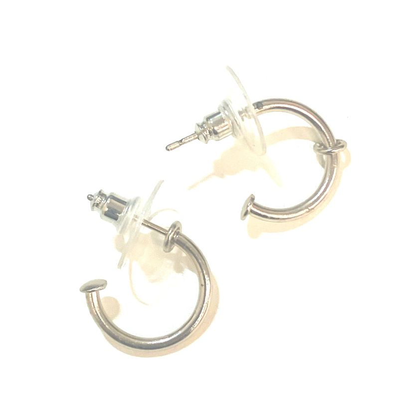 Chanel Strawberry Motif COCO Mark Earrings : Y3187