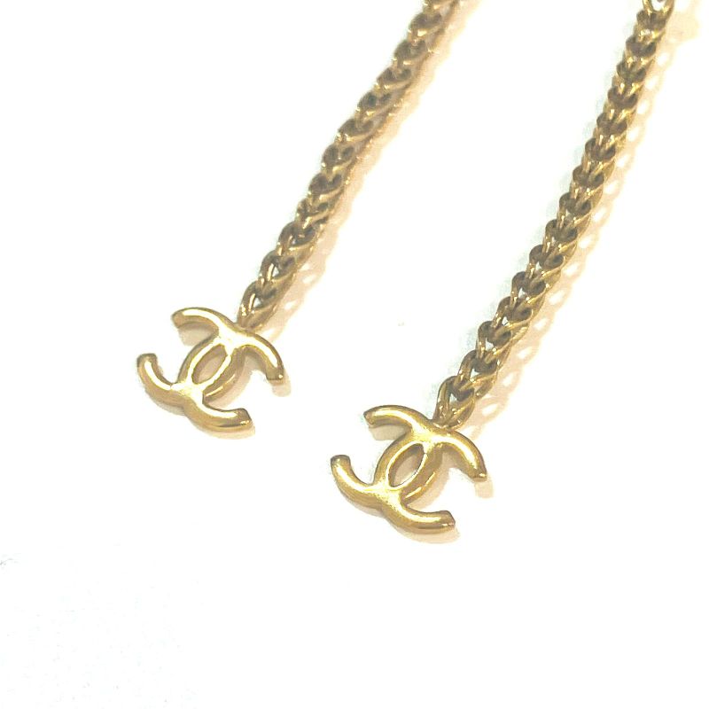 Chanel Gold Chain Earrings : X3189