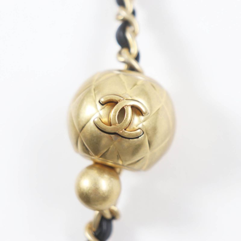 CHANEL As3258 Matelasse Coco Mark Chain Shoulder Bag / Camera Bag Lambskin