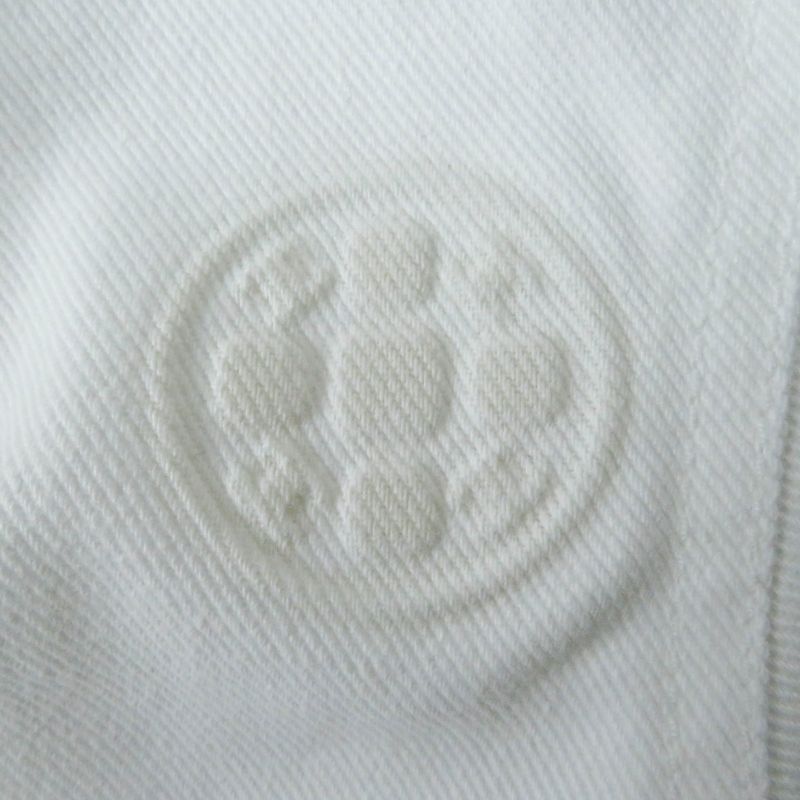 CHANEL P70204 Cotton Coco Mark Button Camellia Embossed Cropped Denim Jacket