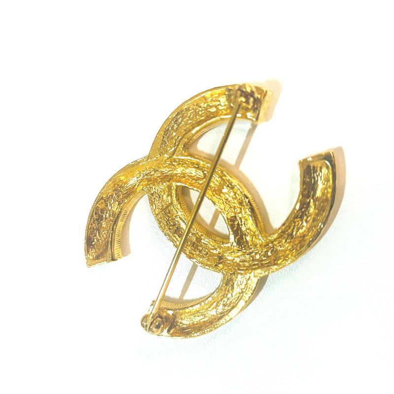 Chanel Rhinestone Brooch : B3194