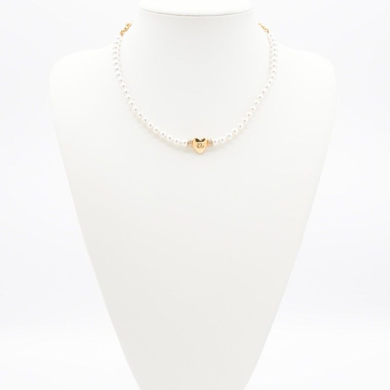 Chanel Necklace Pendant Choker White Gold Heart Here Mark Rhinestone