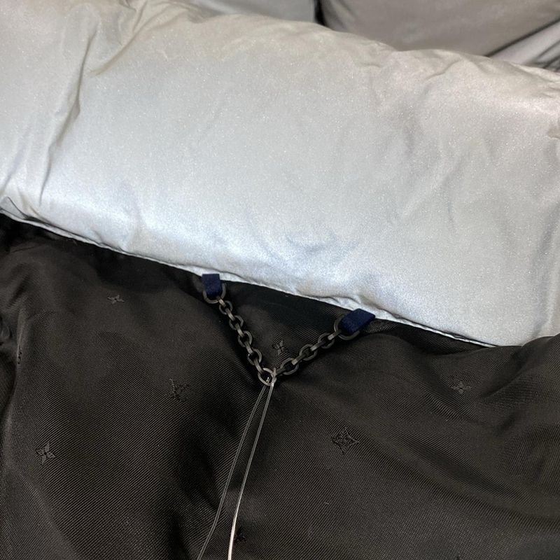 Louis Vuitton Down Jacket Size 44 M Men's Hgb02ein0 Gray Lame/winter Down