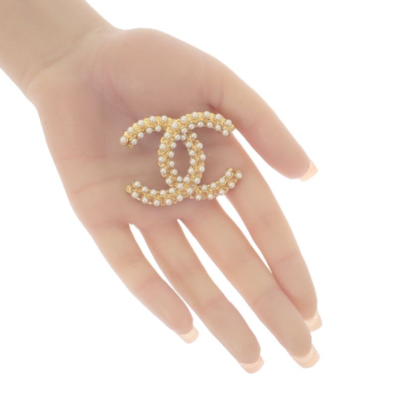 Chanel Coco Mark Pearl Abb011 Brooch Metal Gold B23A Ladies Cute Accessory [A