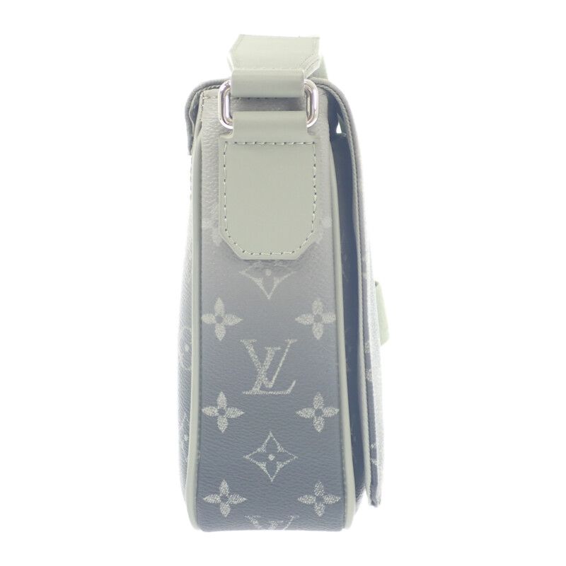 Louis Vuitton District PM NV3 M11593 Shoulder Bag Monogram Gradient Canvas