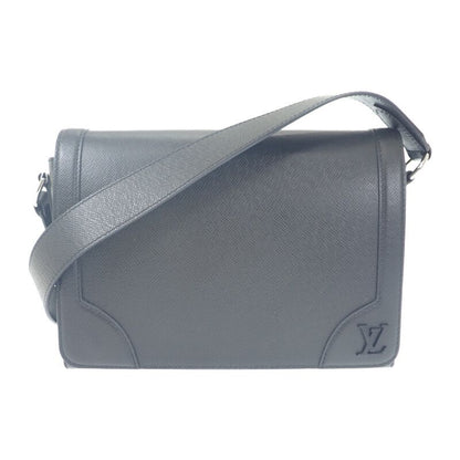Louis Vuitton New Flap M30807 Shoulder Bag Messenger Bag Taiga Noir Black Men
