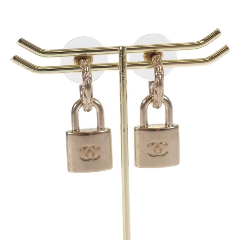 Chanel Cadenna Padlock Ab5936 Earrings Metal Gold Ladies [AB Rank]
