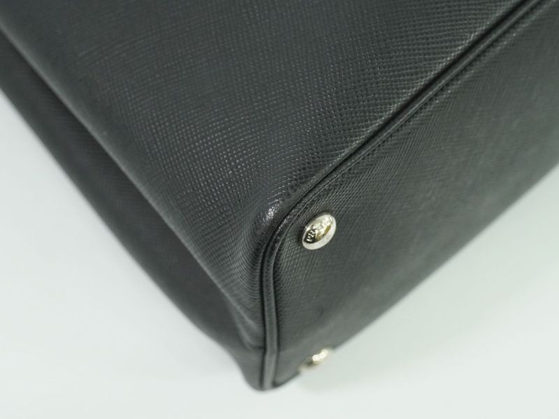 Authentic Prada Leather 2WAY Shoulder Bag Handbag Pochette Black Bag Pre-owned