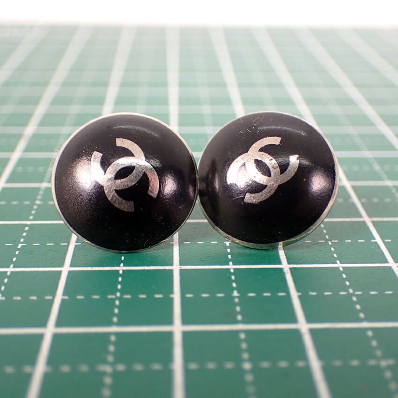 Chanel Icon Series Earrings //j83-3