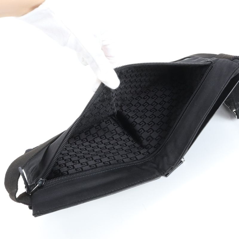 Gucci Leather Waist Bag Waist Pouch Body Bag 28566 Black Shoulder Men's CEE