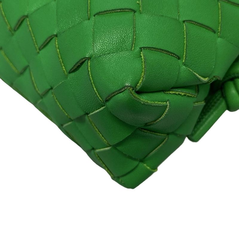 Bottega Veneta Shoulder Bag Mini Loop Camera Bag 680254 Paraquito (green)