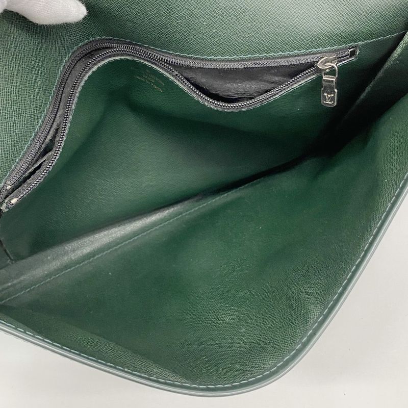 Louis Vuitton Clutch Bag Taiga Volga M30204 Epi Sare Men's