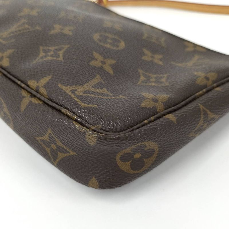 Louis Vuitton Pochette Accessoire Pouch Monogram M51980