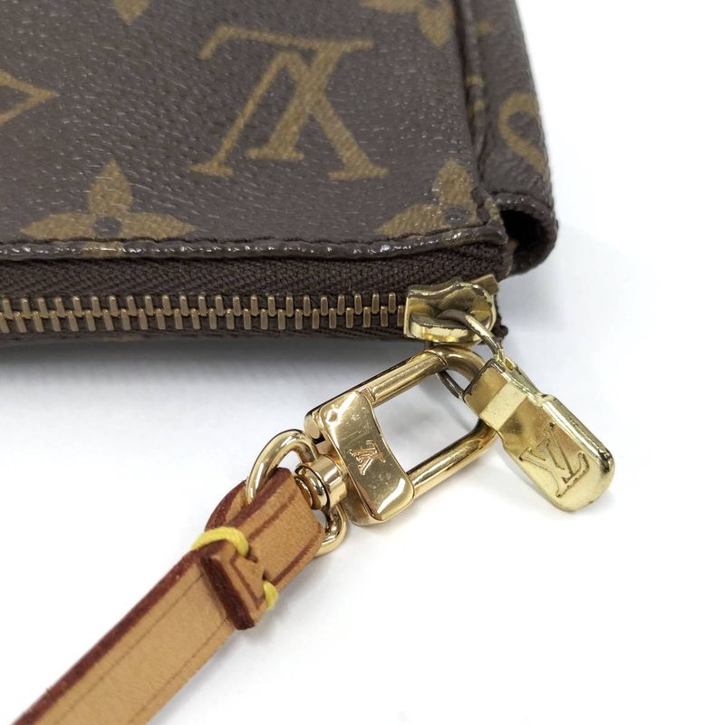Louis Vuitton Pochette Accessoire Pouch Monogram M51980