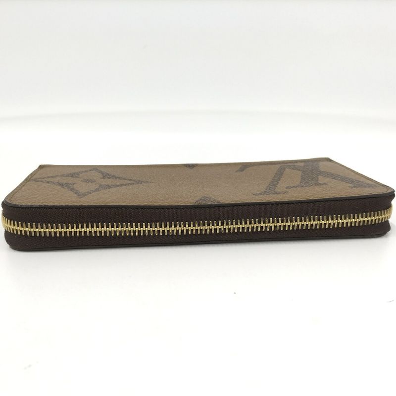 Louis Vuitton Zippy Wallet Monogram Giant M69353