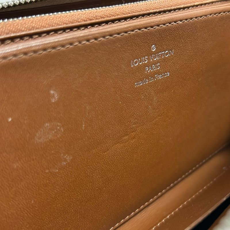 Louis Vuitton Mahina Zippy Wallet M68670 Leather Cowhide