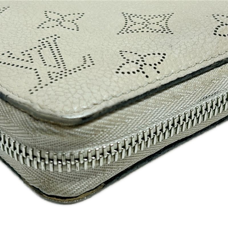 Louis Vuitton Mahina Zippy Wallet M68670 Leather Cowhide