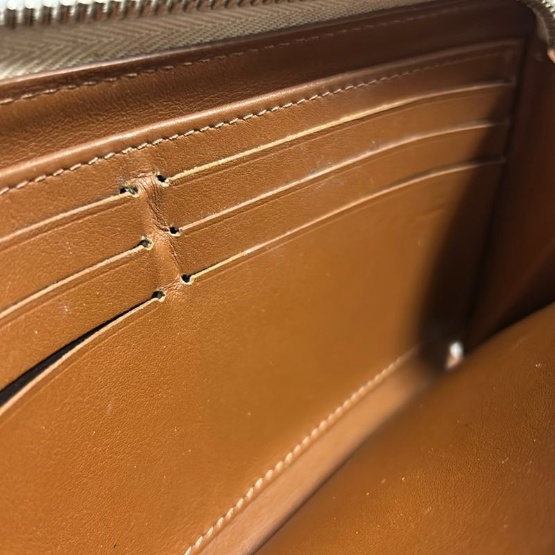 Louis Vuitton Mahina Zippy Wallet M68670 Leather Cowhide